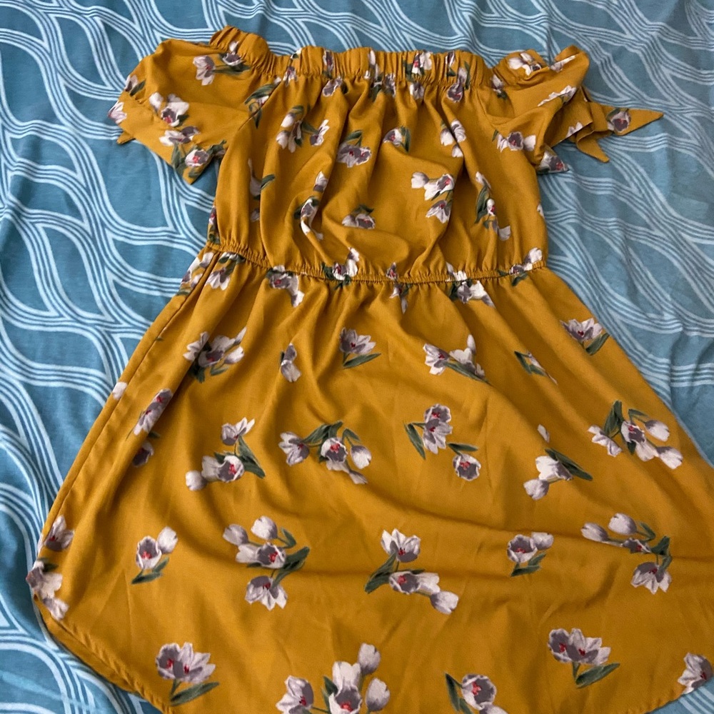 Yellow dress